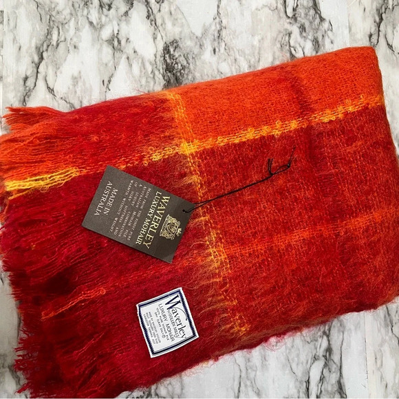Waverley  Australian Luxury 100% Pure Mohair  Angora Goat Red Orange  Travel Rug - Picture 2 of 9